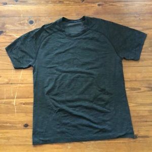 Lululemon metal vent tech T-shirt